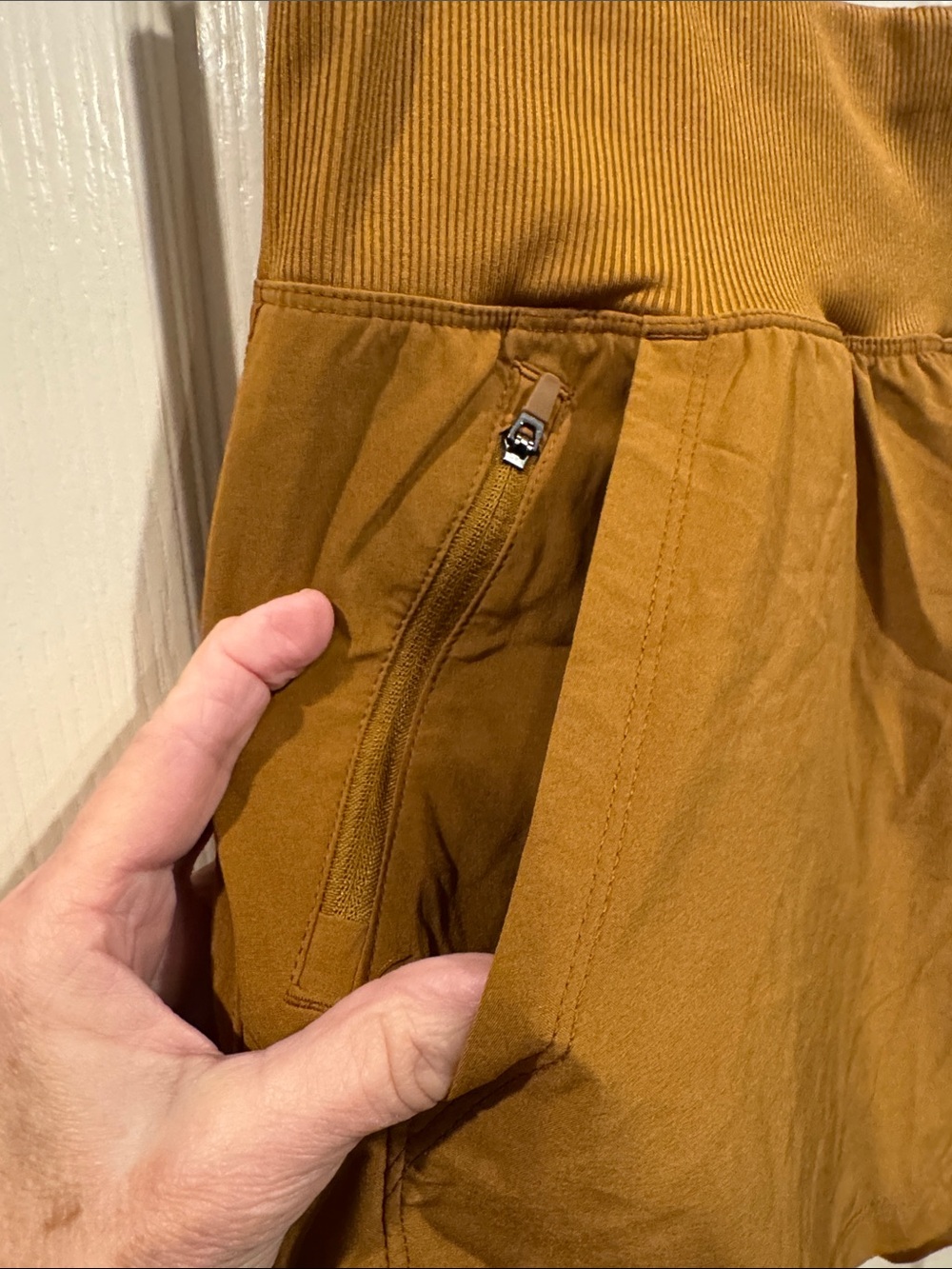 All in Motion Rust/Brown Athletic Shorts. Sz Small - Picture 2 of 8